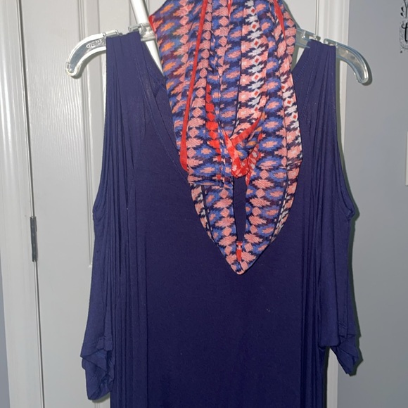 Navy blue top with scarf - Picture 5 of 6